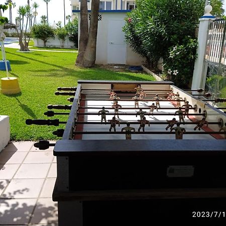 Costamar: Beachfront Family Retreat with Sea Views and Wi-Fi Benalmadena Exterior photo